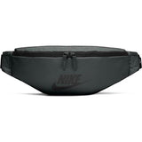 Riñonera Nike Sportswear Heritage - BA5750-344 - verde oscuro